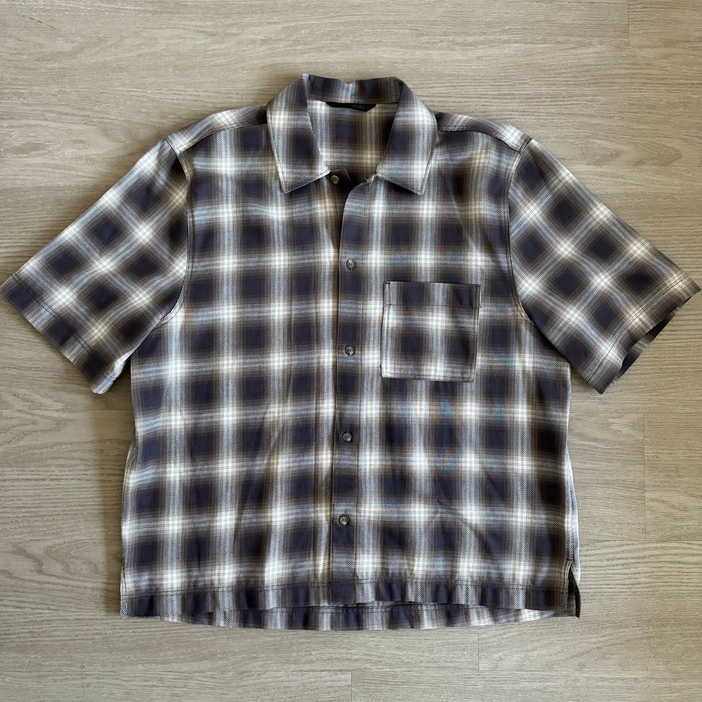 Zara Graphic Button Up | XL
