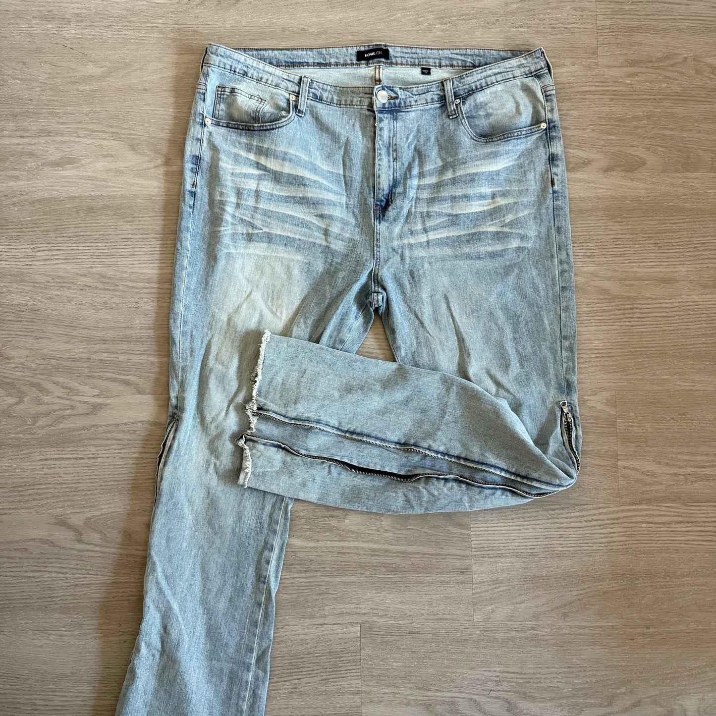 Side Zipper Flared Jeans | 42W